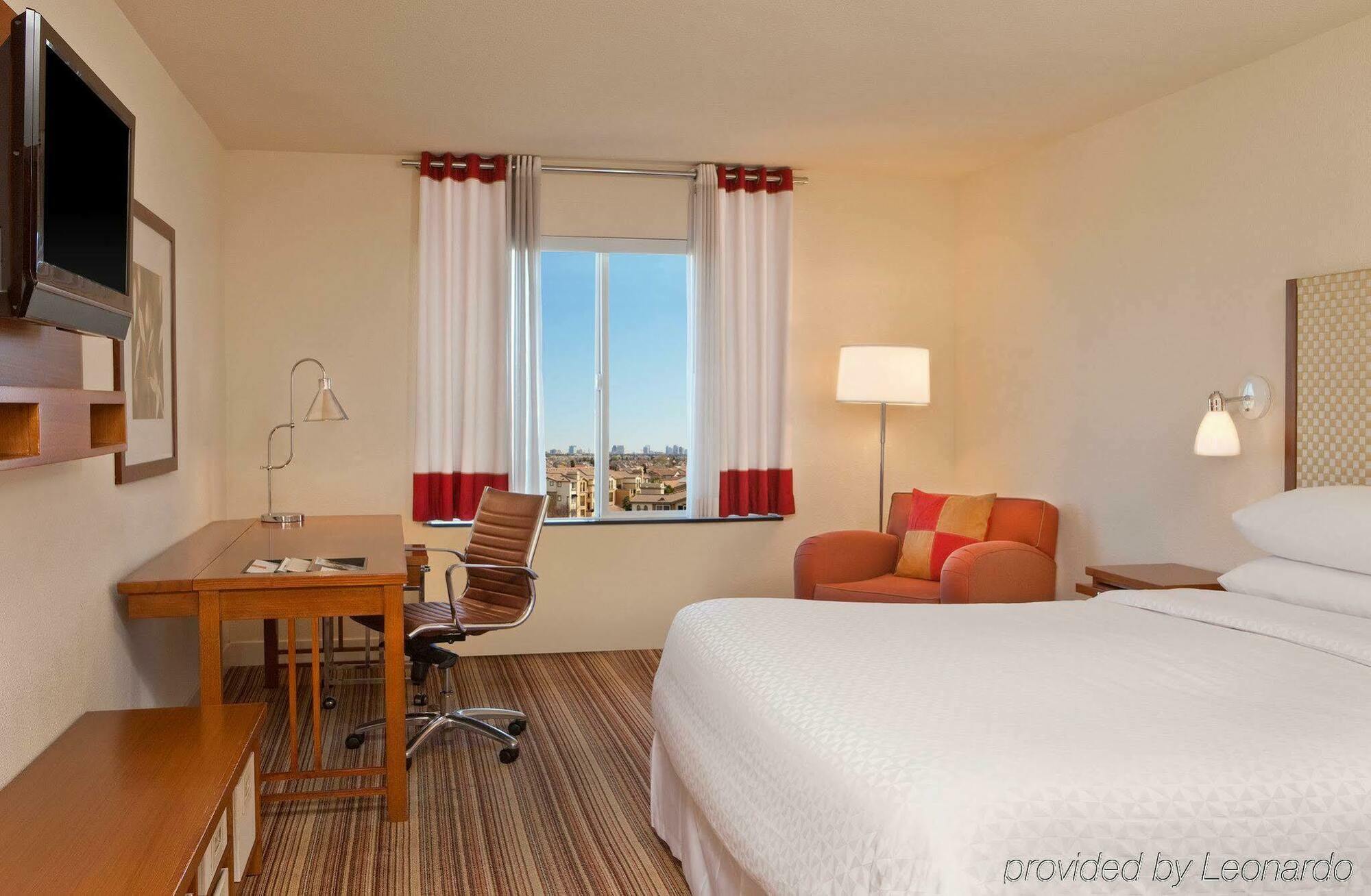 Отель Four Points By Sheraton Sacramento Airport Экстерьер фото